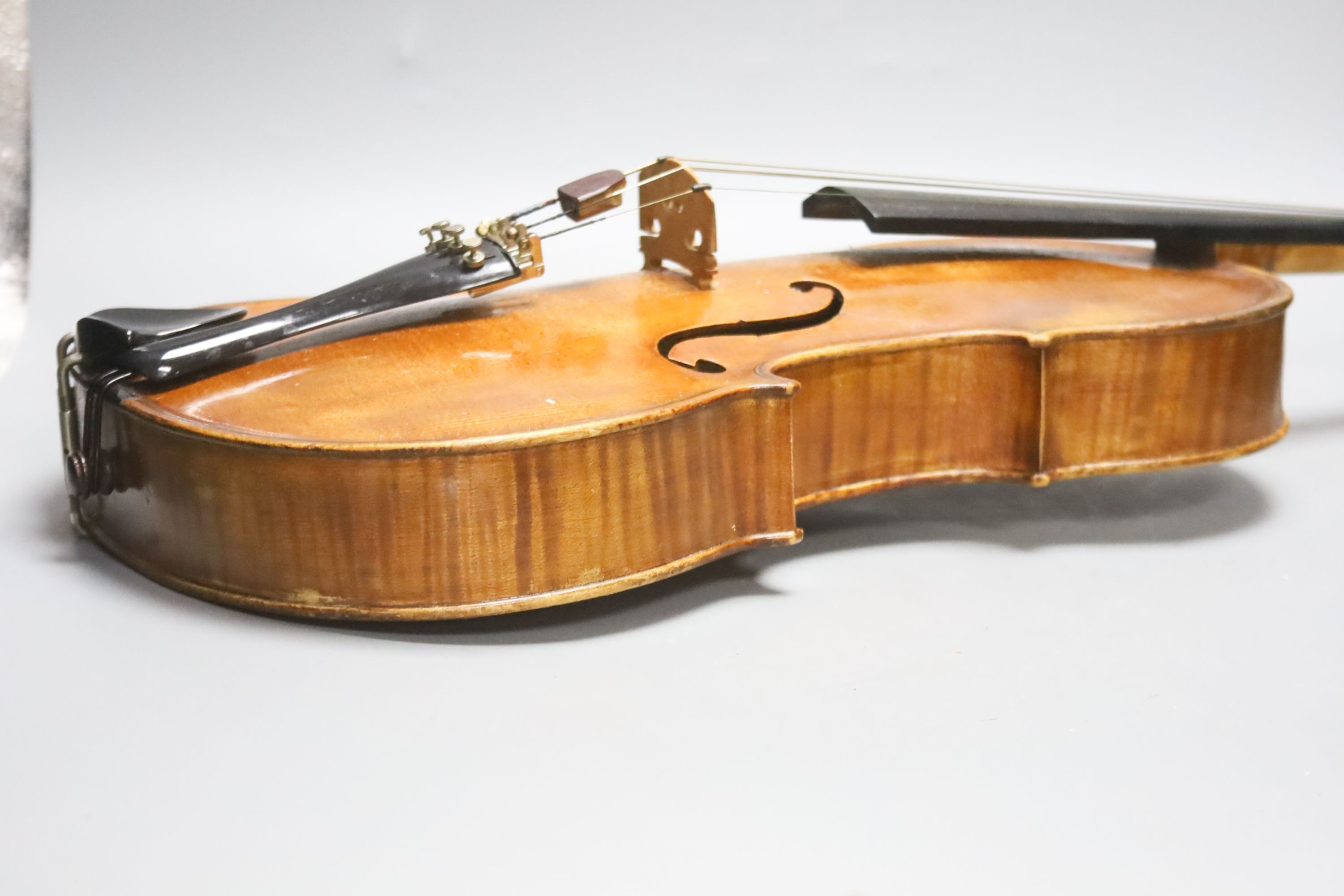 A cased Viola: labelled Frank Miles, Brighton 1961, lob 41.5cm